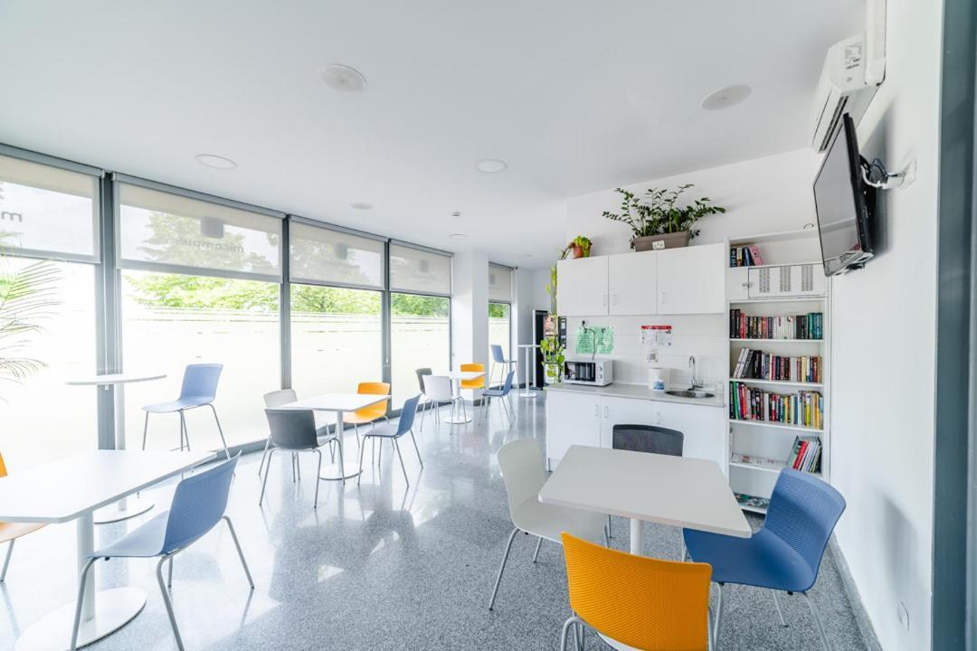 Micampus Logrono Student Residence Экстерьер фото
